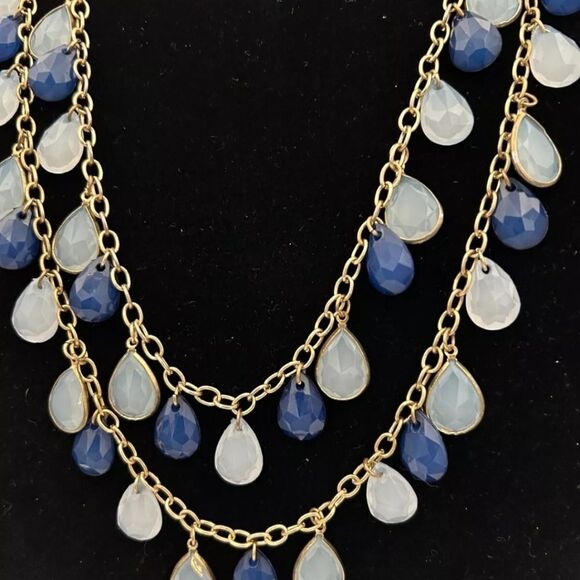 Vtg. Gold Tone Chain Charming Charlie  Tear Drop Acrylic Beads Necklace - Picture 3 of 9